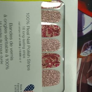 SOLD Colorstreet nails